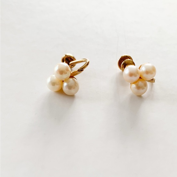 Unique Vintage Jewelry - Elegant Pearl Cluster Earrings
